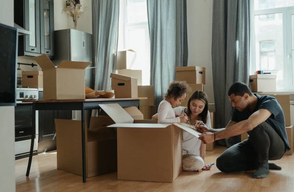 Moving Away With or Without Children – Changes to the Divorce Act