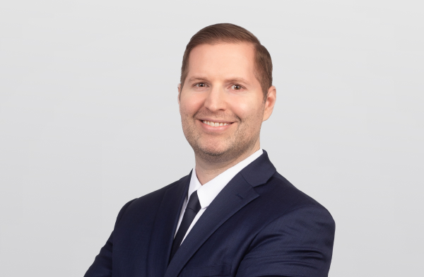 Welcome Robert Finlay, Vancouver Family Mediator and Articled Student at Crossroads Law