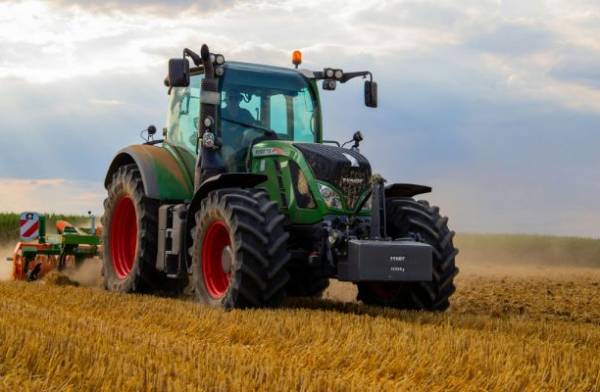 Edmonton Divorce and Property Division: Can My Ex Take My Tools, Truck, or Tractor?